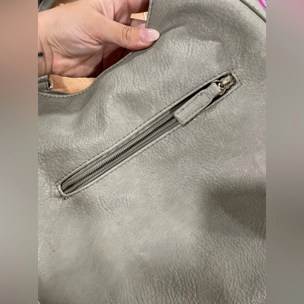 Grey Hobo Bag good condition non branded with gold detail